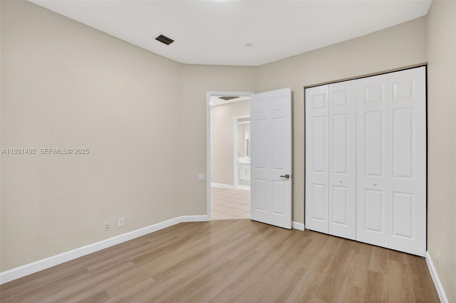 THREE ISLANDS 3RD SECTION - Residential Lease