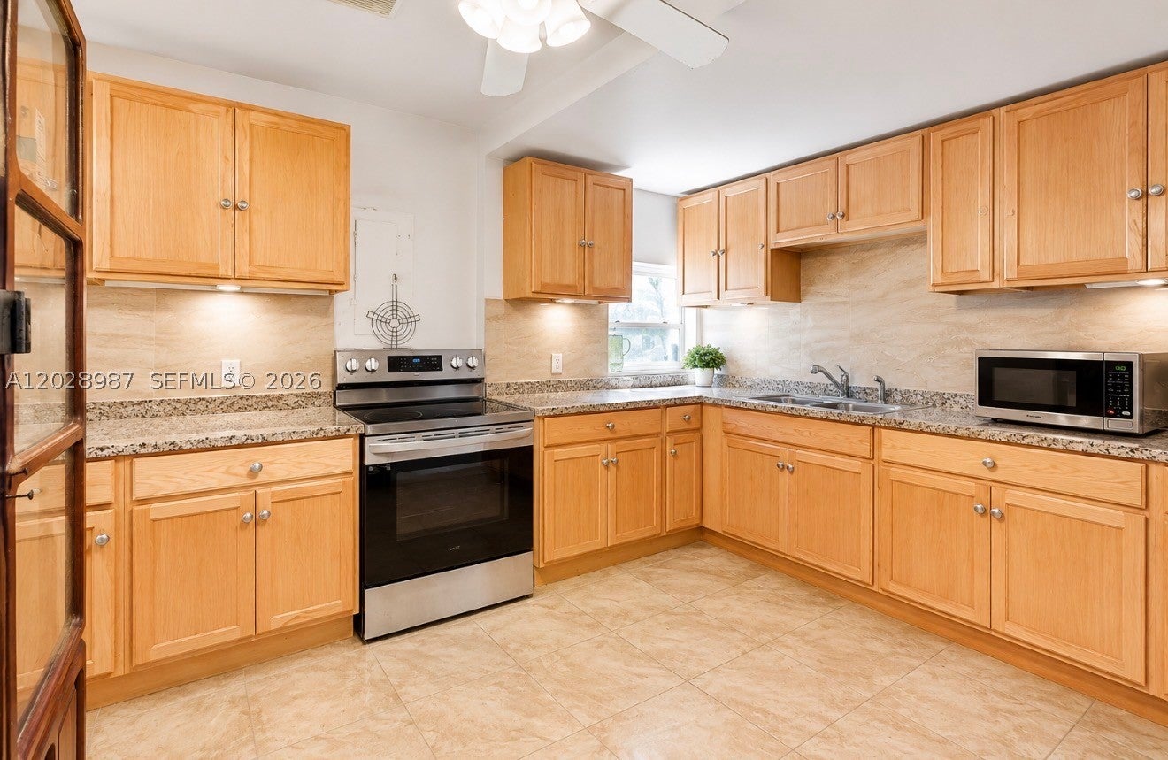 3315 NW 11th Ave