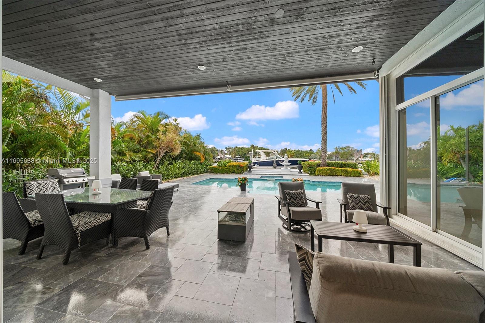 POMPANO BEACH PARK - Residential