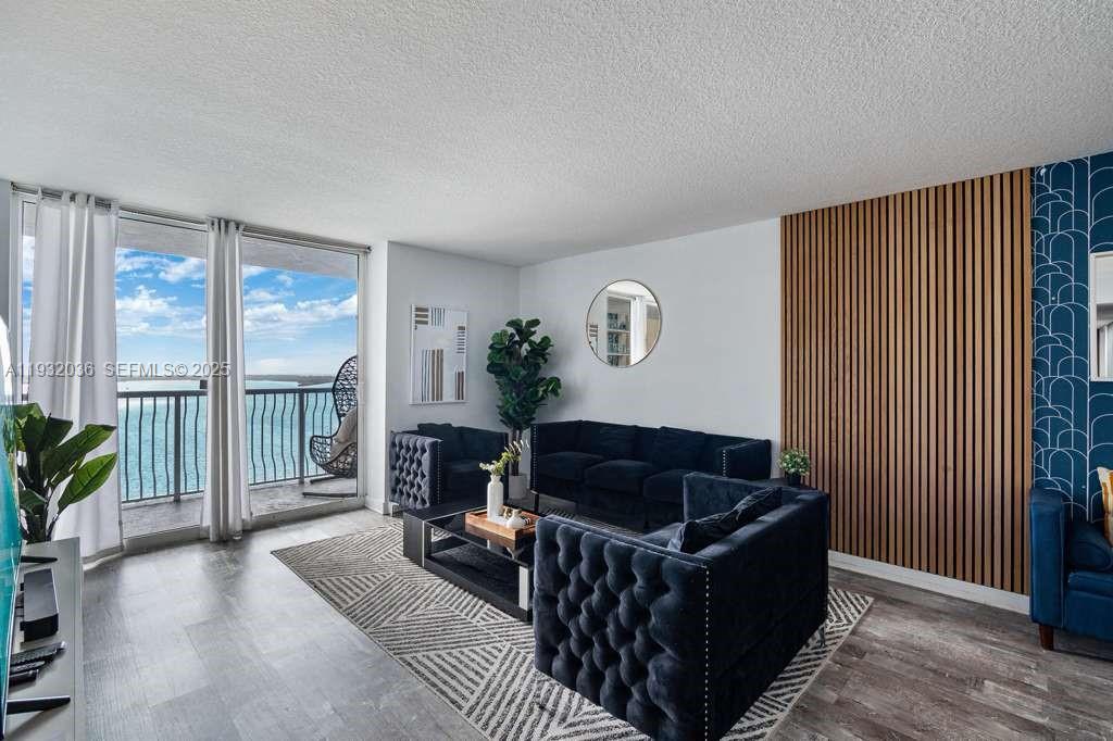 THE CLUB AT BRICKELL BAY - Residential