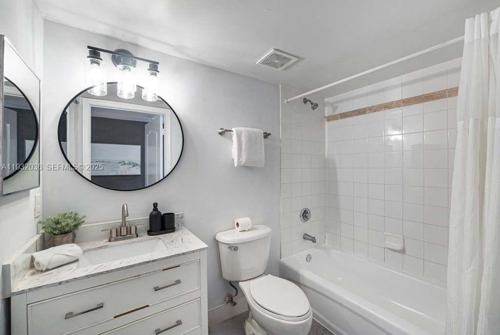 THE CLUB AT BRICKELL BAY - Residential