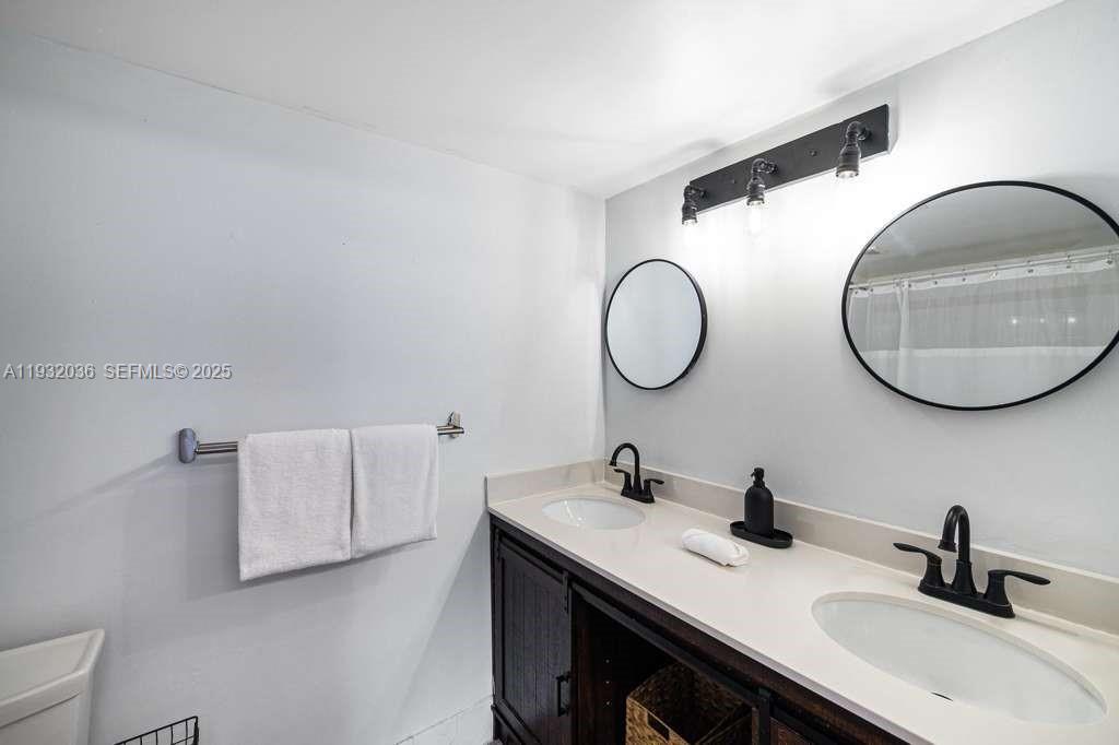 THE CLUB AT BRICKELL BAY - Residential