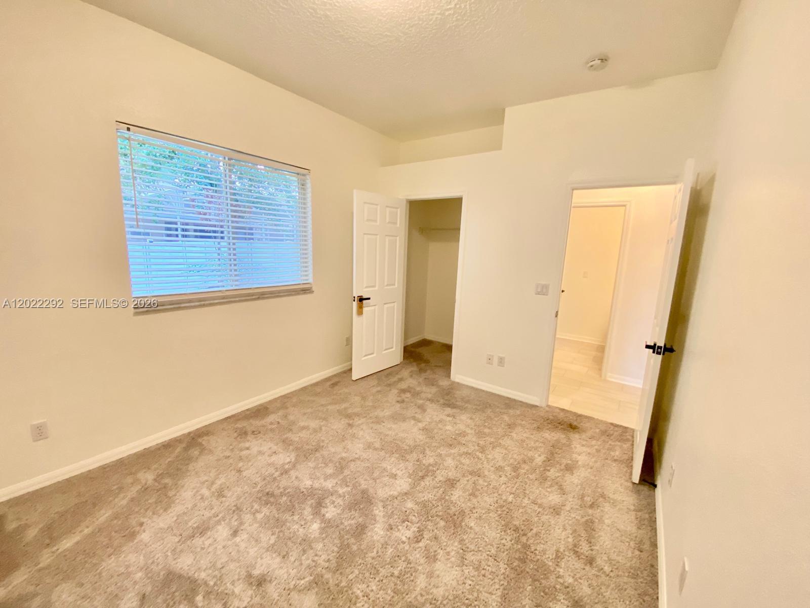 SOMERSET ESTATES COMMUNITY - Residential