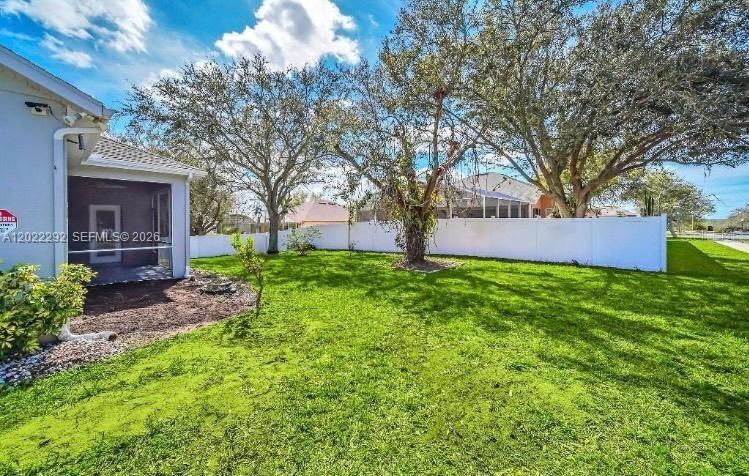SOMERSET ESTATES COMMUNITY - Residential