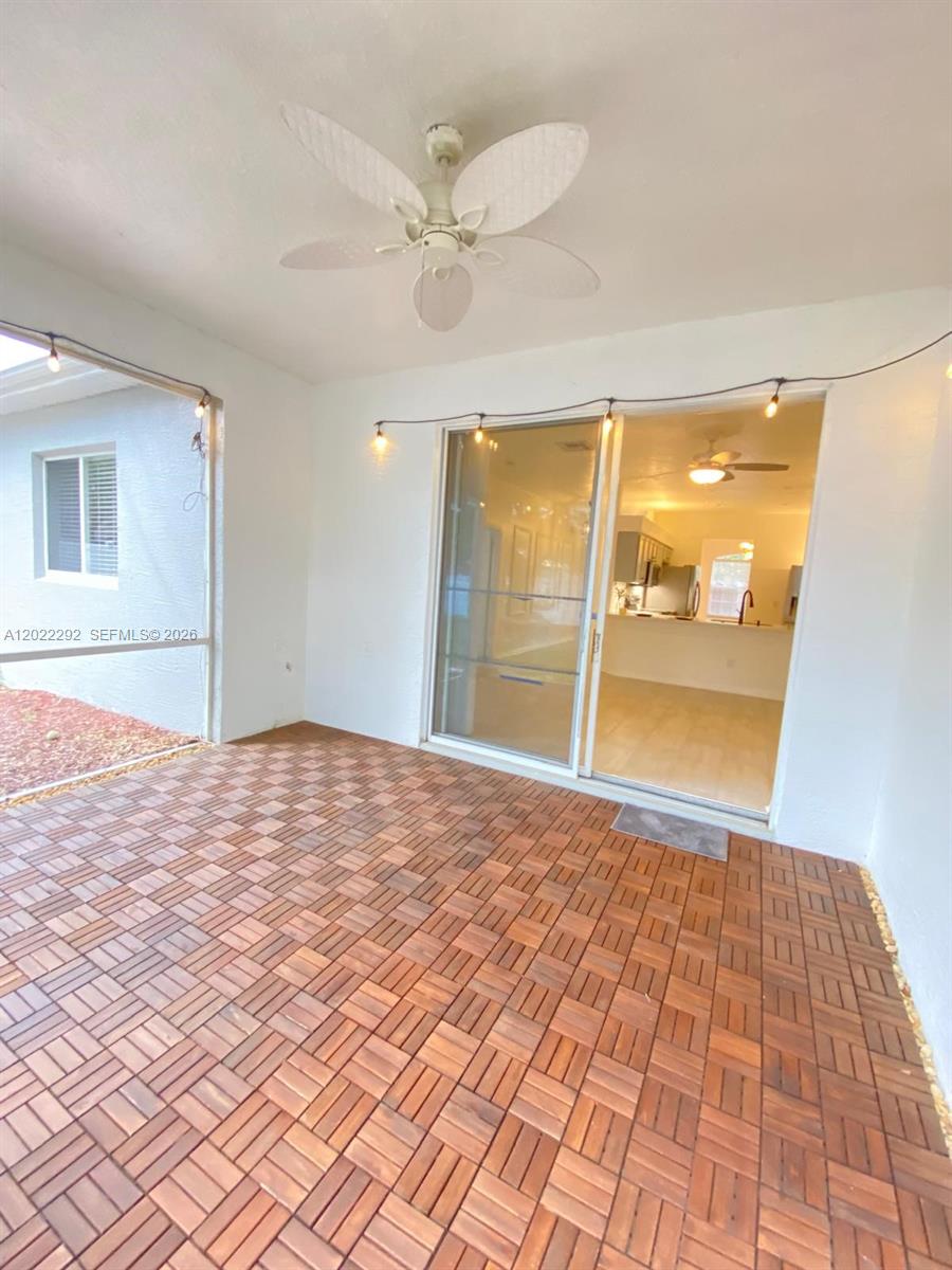 SOMERSET ESTATES COMMUNITY - Residential