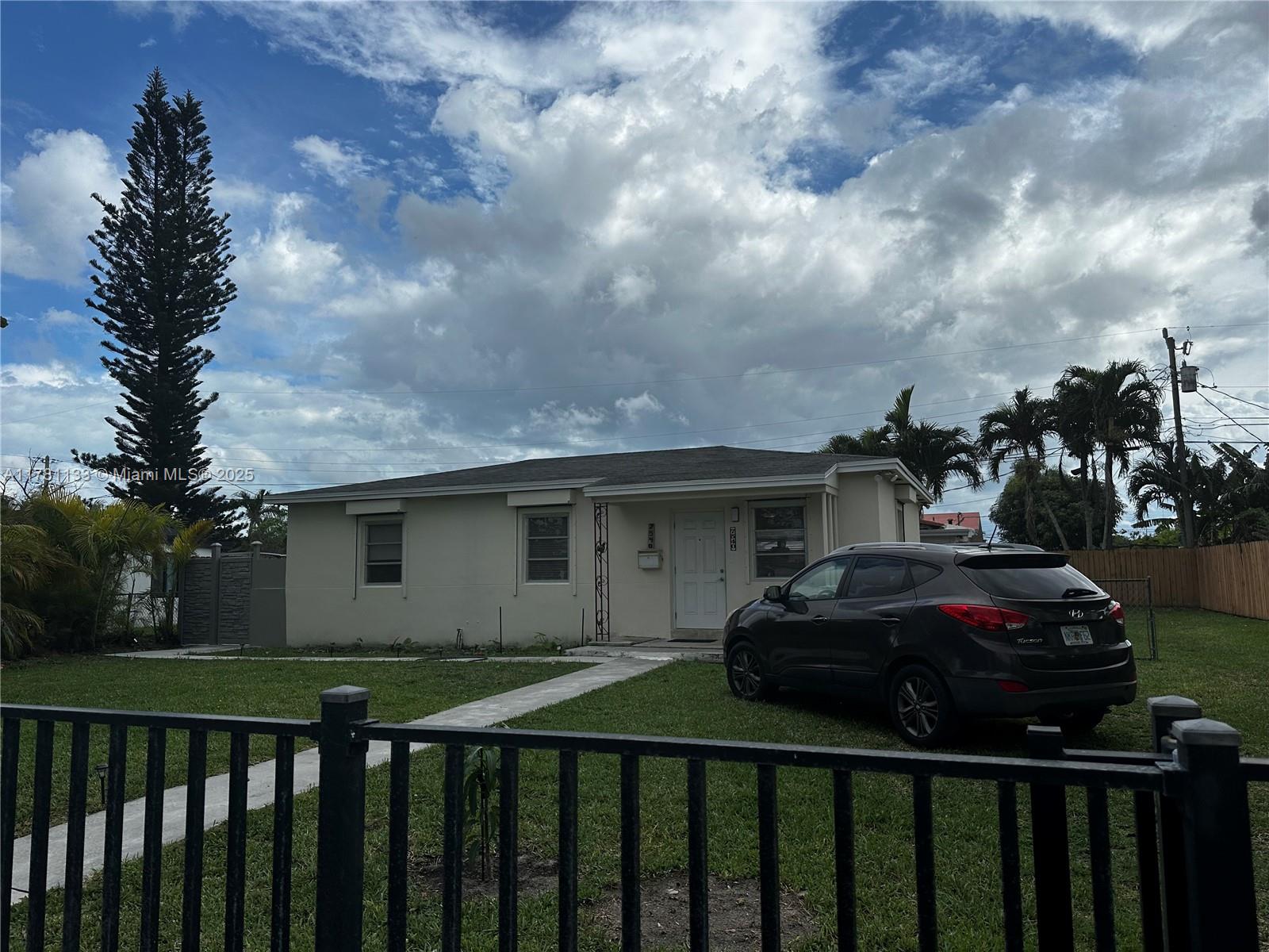 7540 SW 37th St