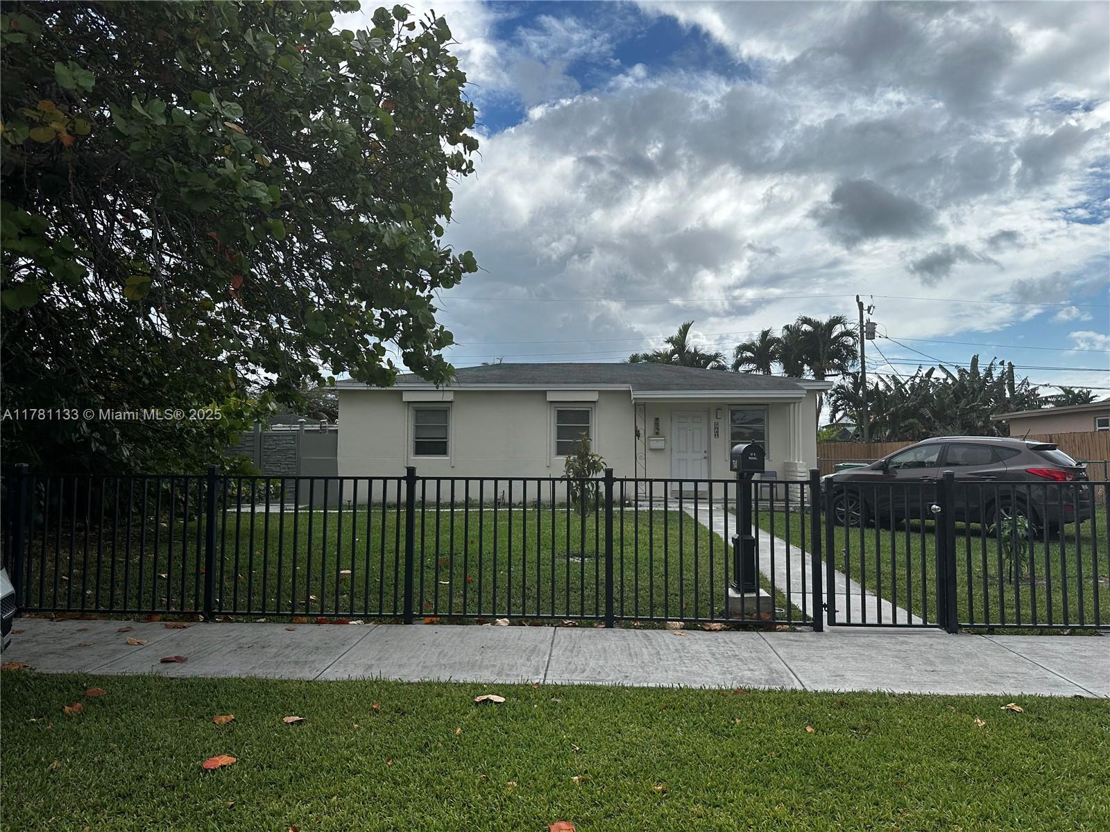 7540 SW 37th St