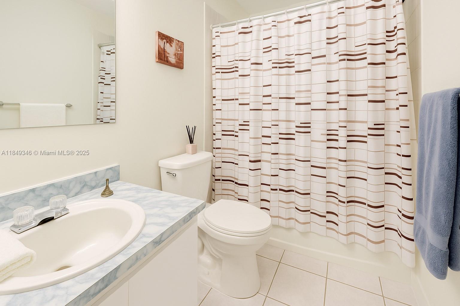 TARACOMA TOWNHOMES CONDO - Residential