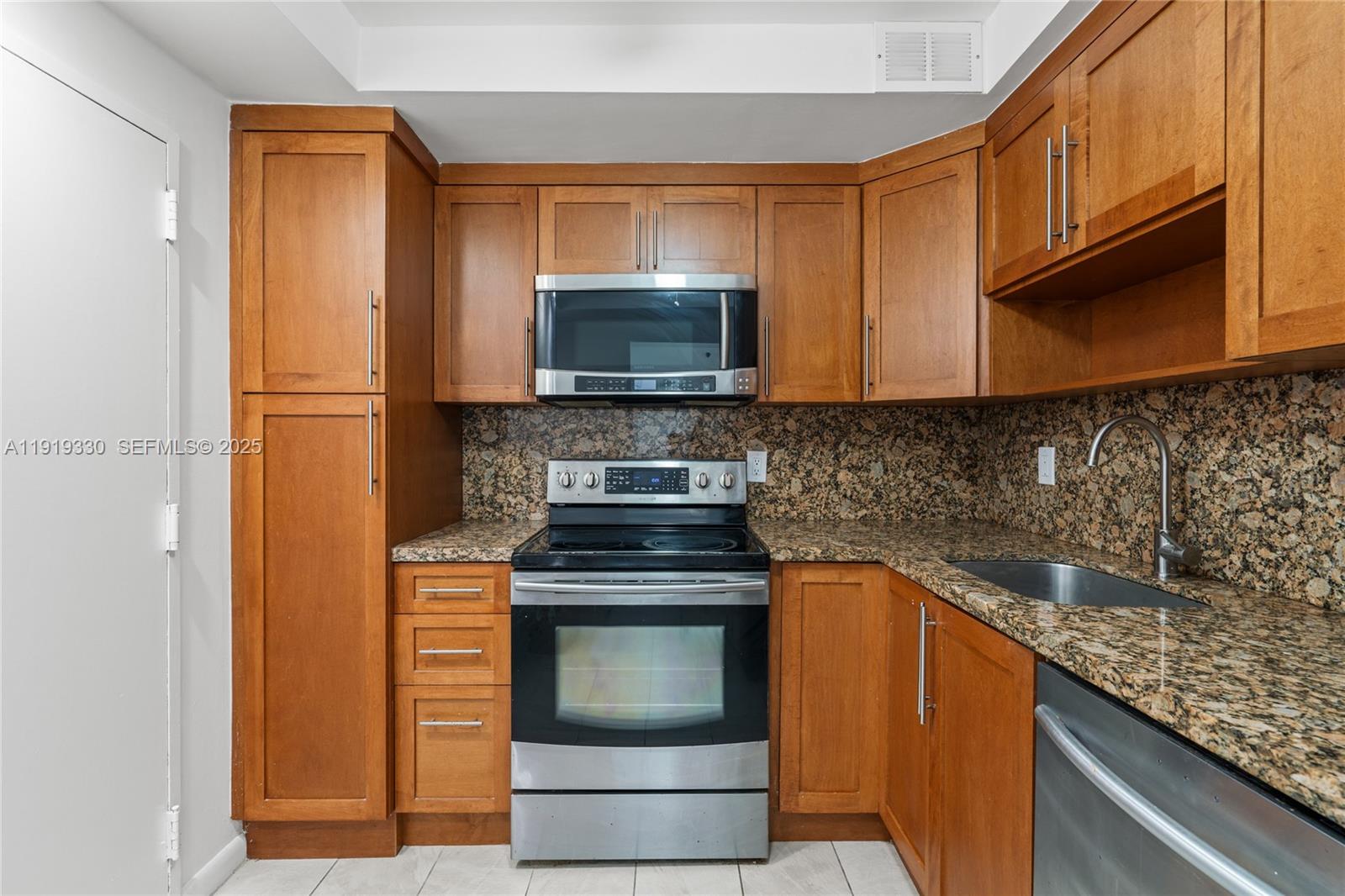 TOWER FORTY ONE CONDO - Residential Lease