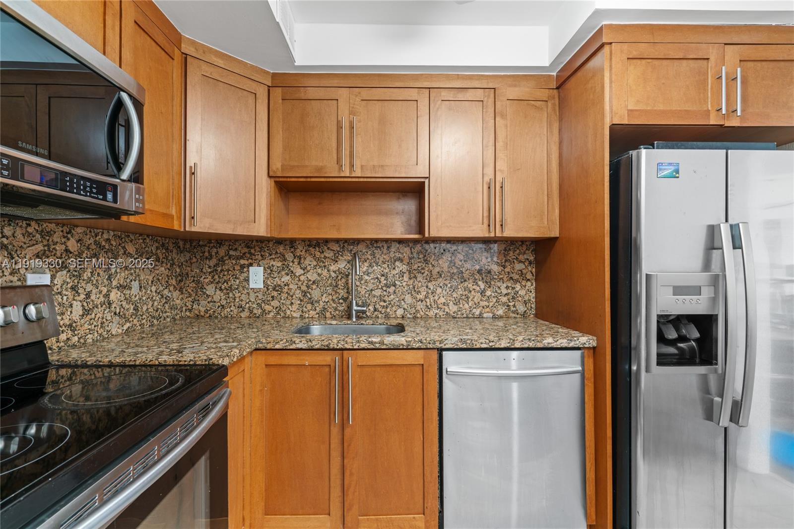 TOWER FORTY ONE CONDO - Residential Lease