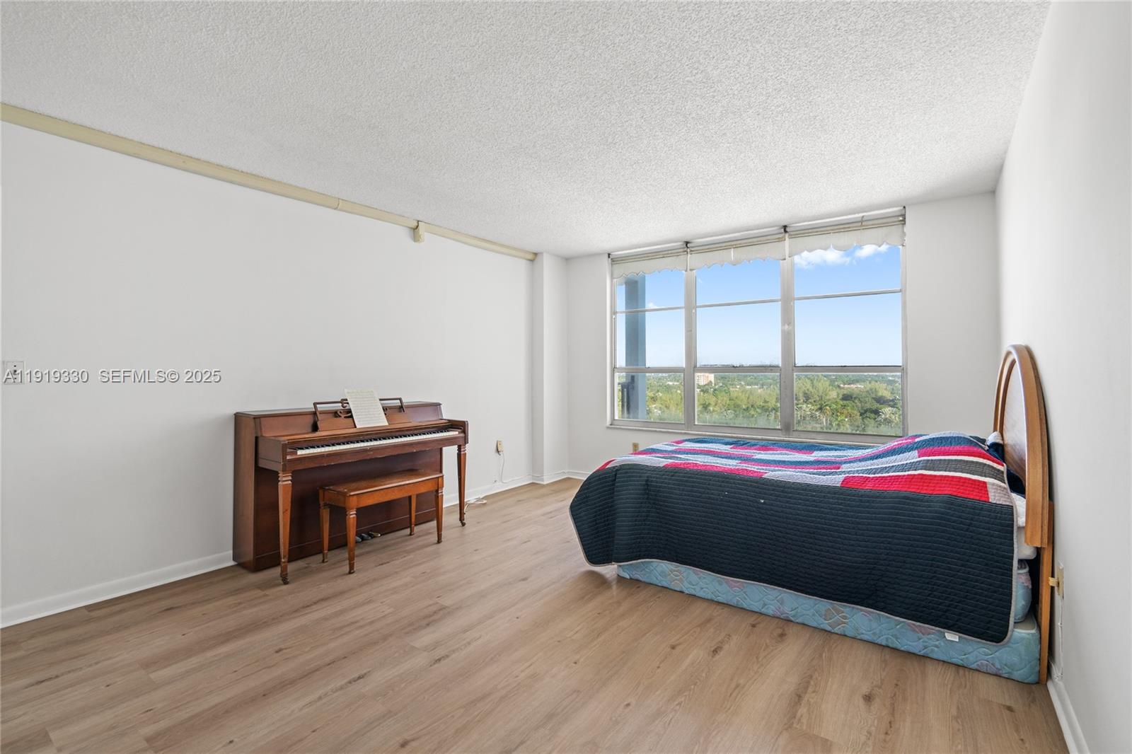 TOWER FORTY ONE CONDO - Residential Lease