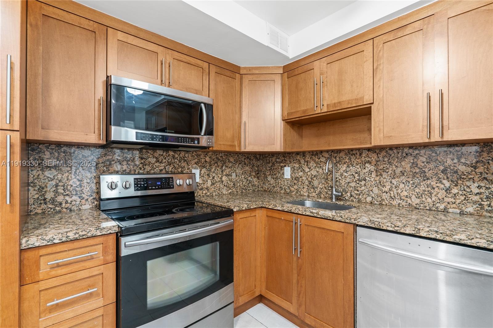 TOWER FORTY ONE CONDO - Residential Lease