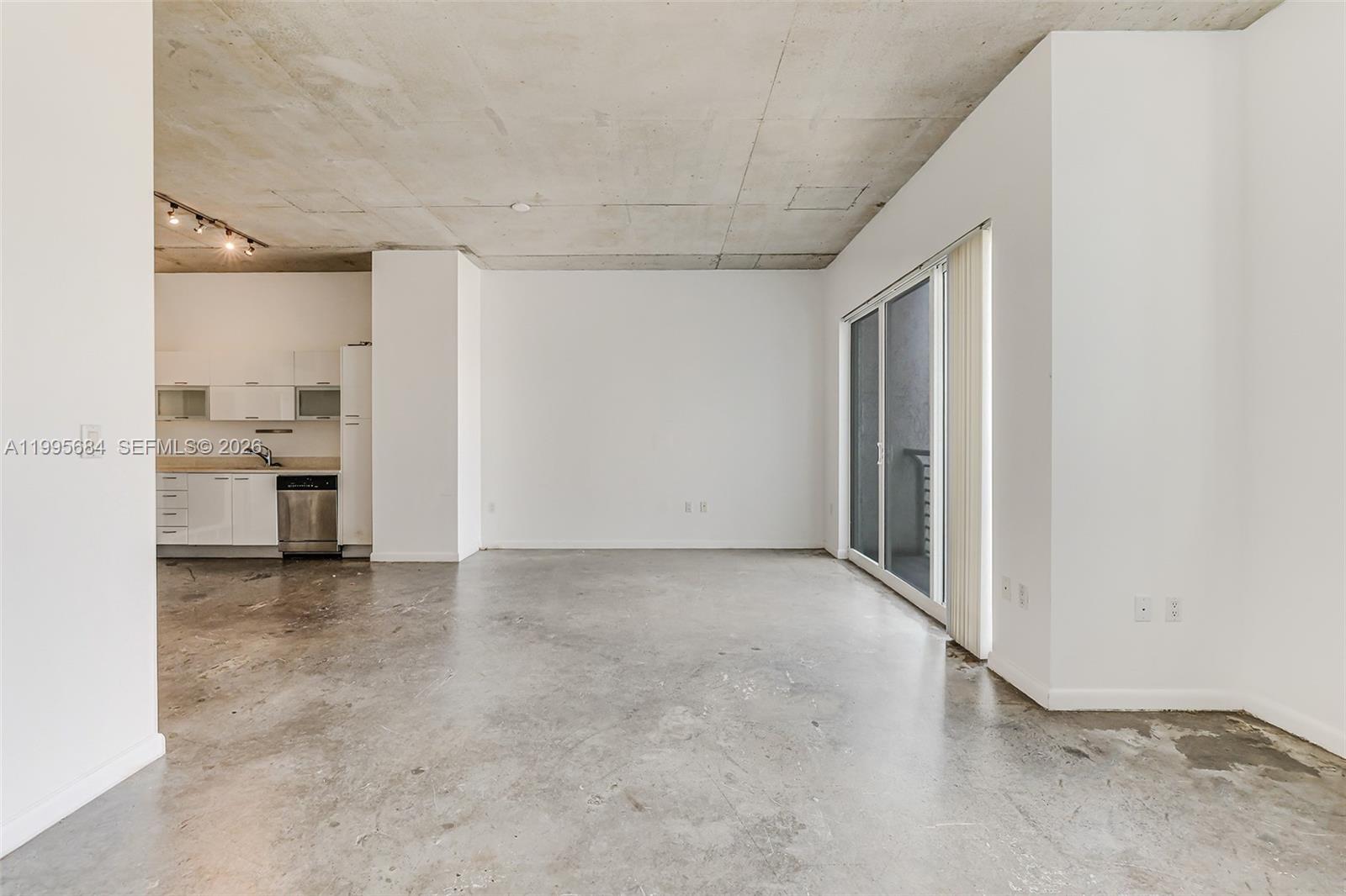 THE LOFT DOWNTOWN II COND - Residential