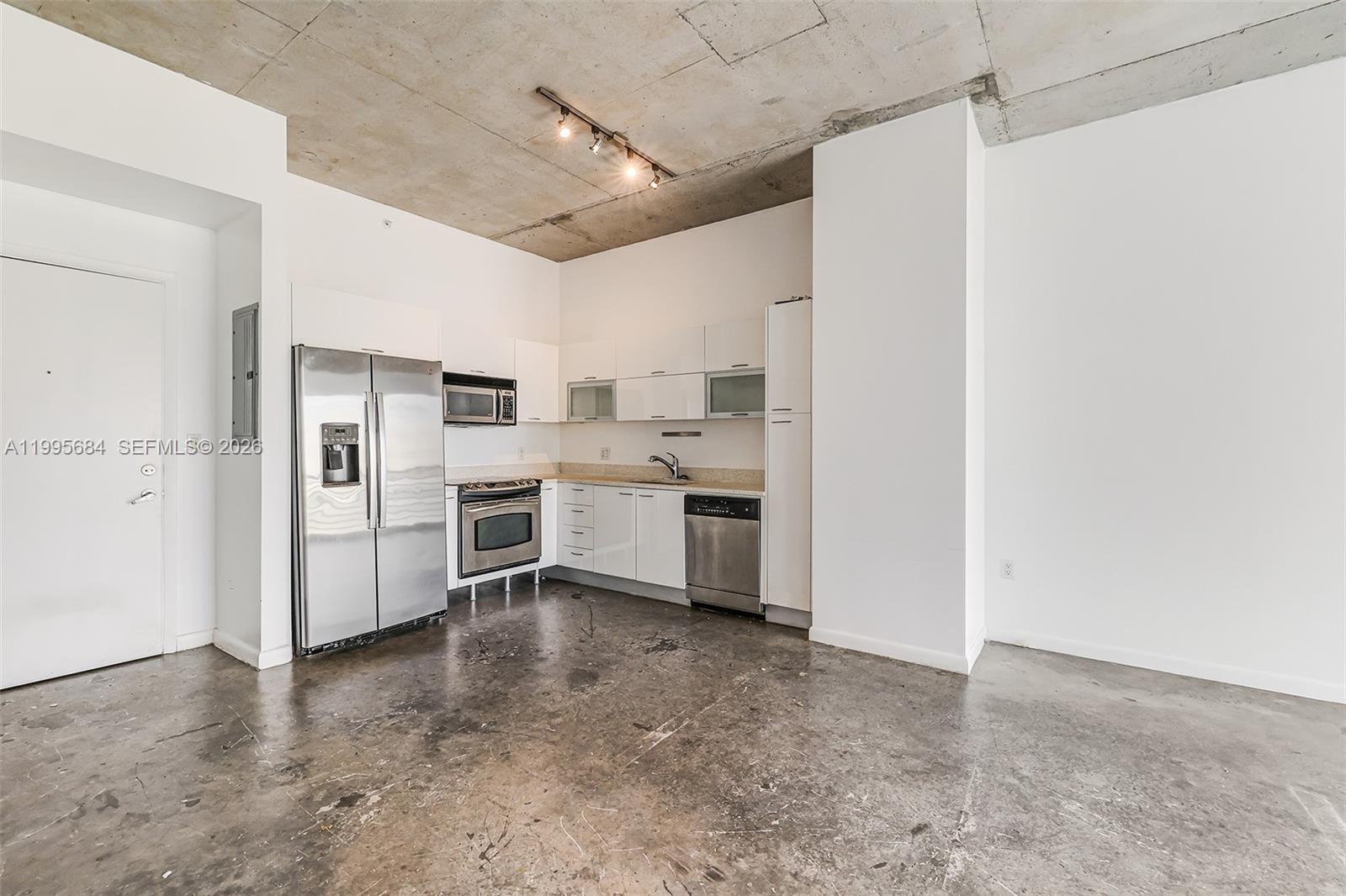 THE LOFT DOWNTOWN II COND - Residential