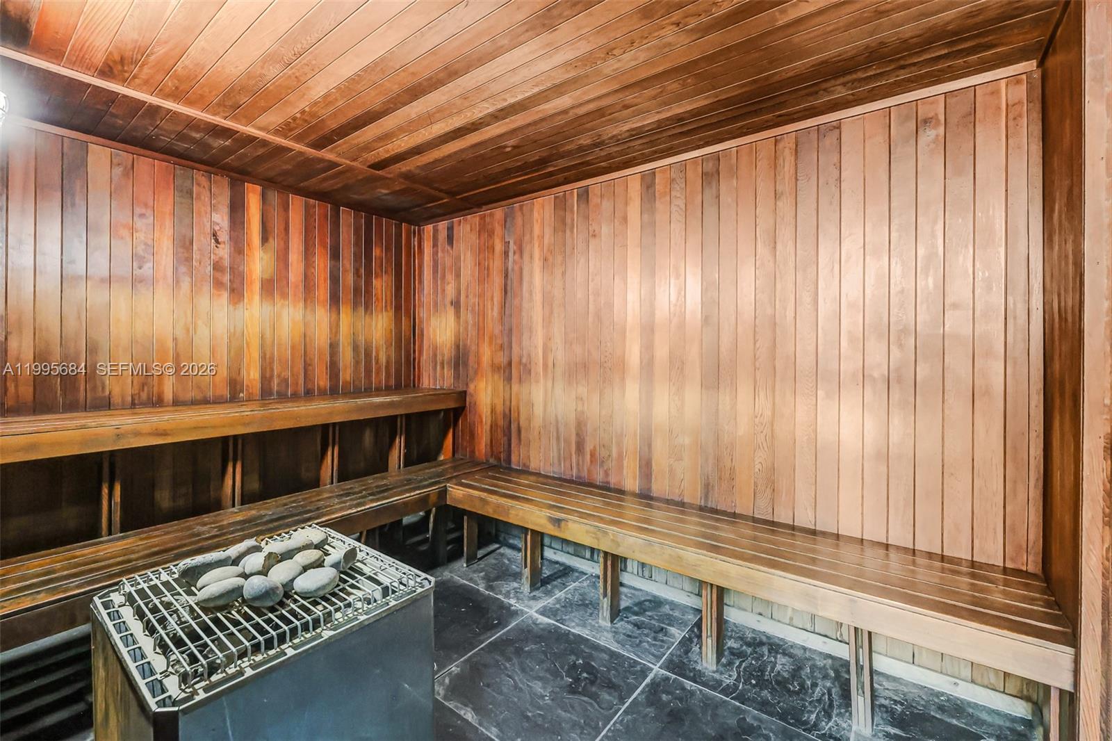 THE LOFT DOWNTOWN II COND - Residential