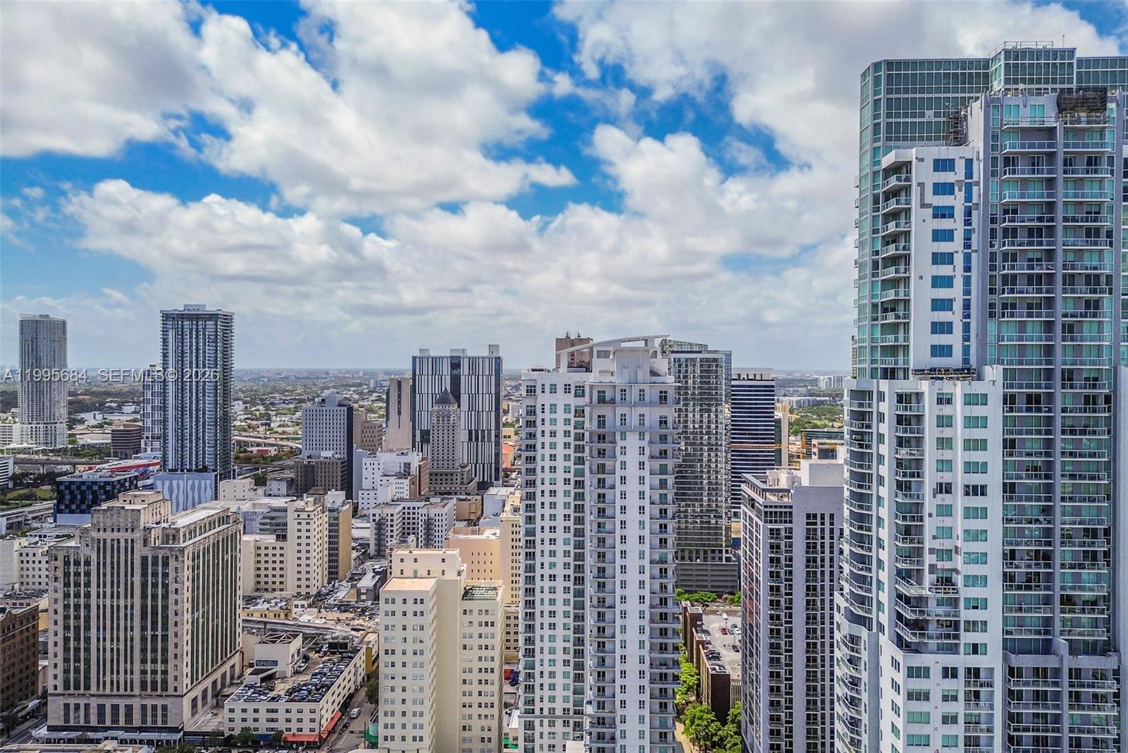 THE LOFT DOWNTOWN II COND - Residential