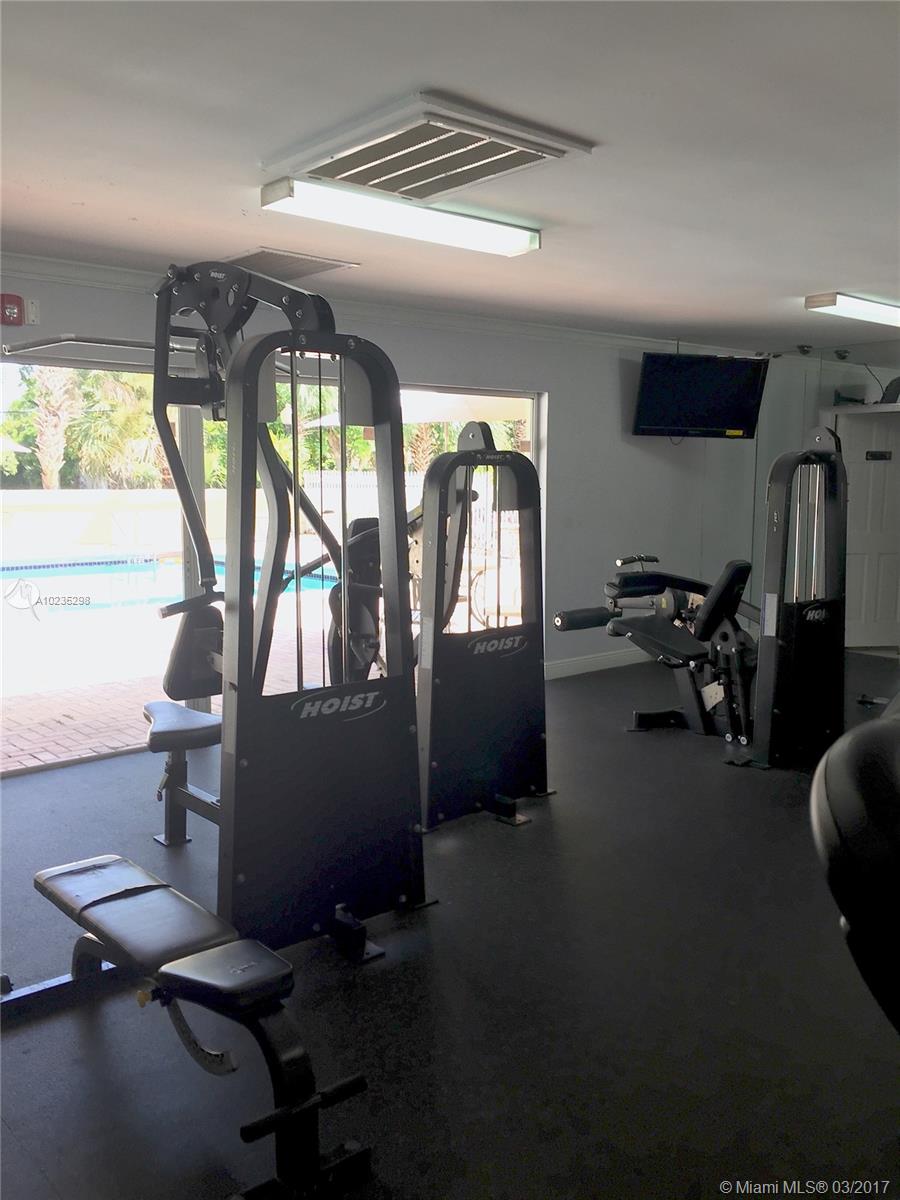 BAYVIEW PALMS CONDO - Residential Lease