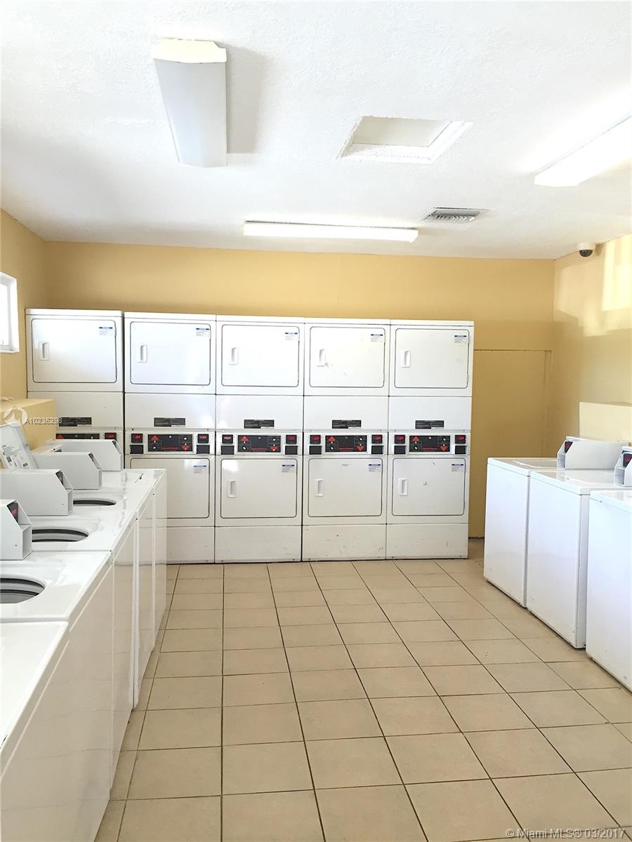 BAYVIEW PALMS CONDO - Residential Lease