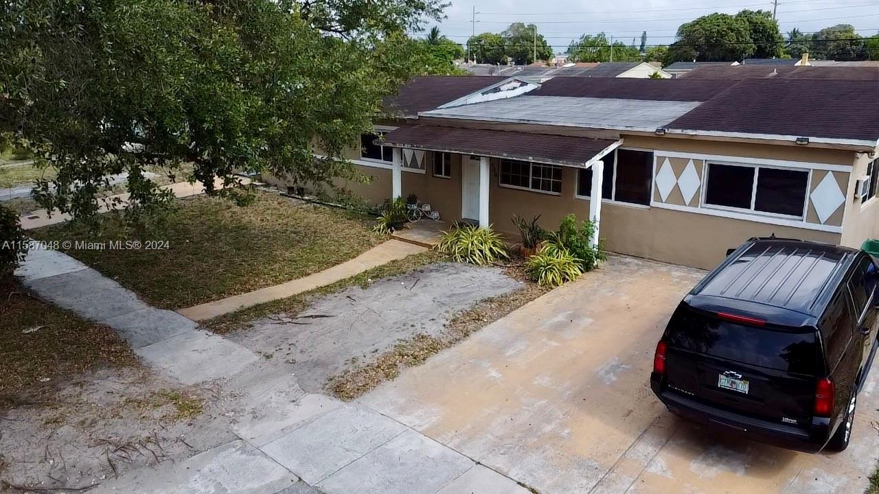 Property for Sale at 2430 Nw 180th Ter Ter, Miami Gardens, Broward County, Florida - Bedrooms: 5 
Bathrooms: 3  - $629,000