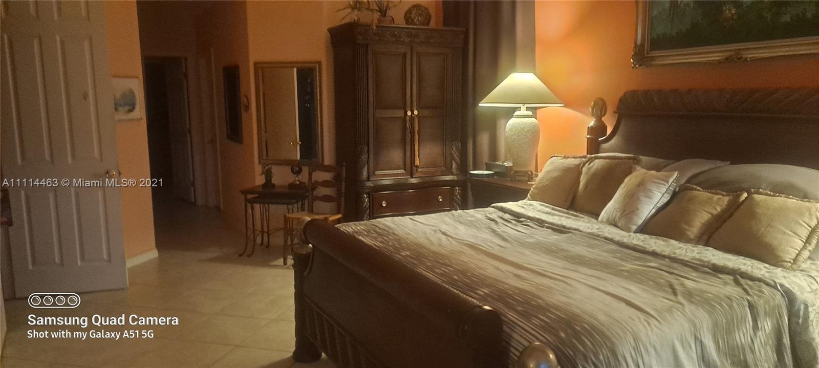 SUNSET LAKES PLAT TWO - Residential