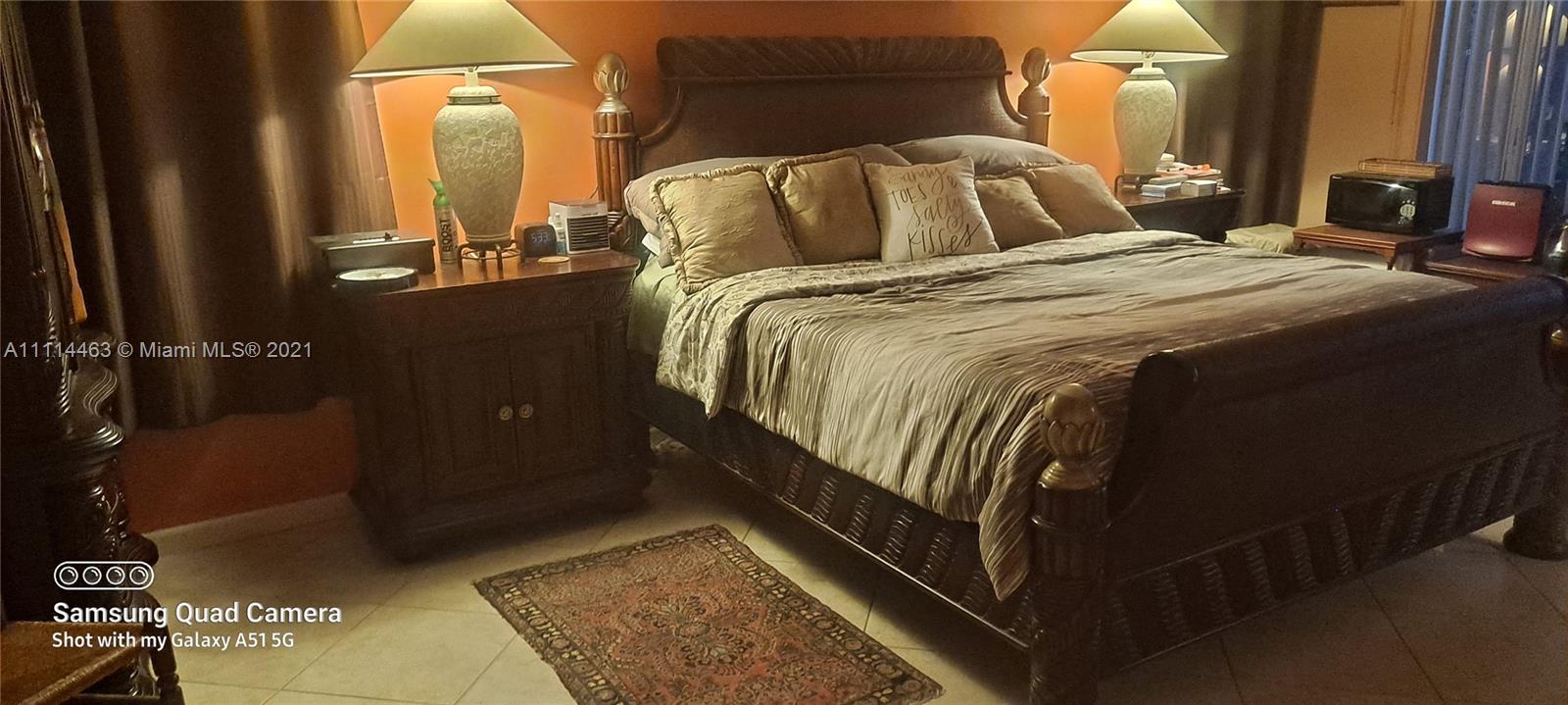 SUNSET LAKES PLAT TWO - Residential