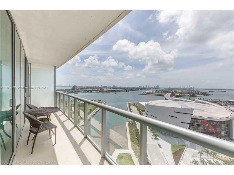 Photo 8 of 11 of 888 Biscayne Blvd 2106 condo