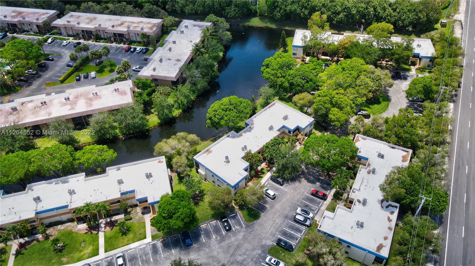 RACQUET CLUB VILLAGE APTS - Residential