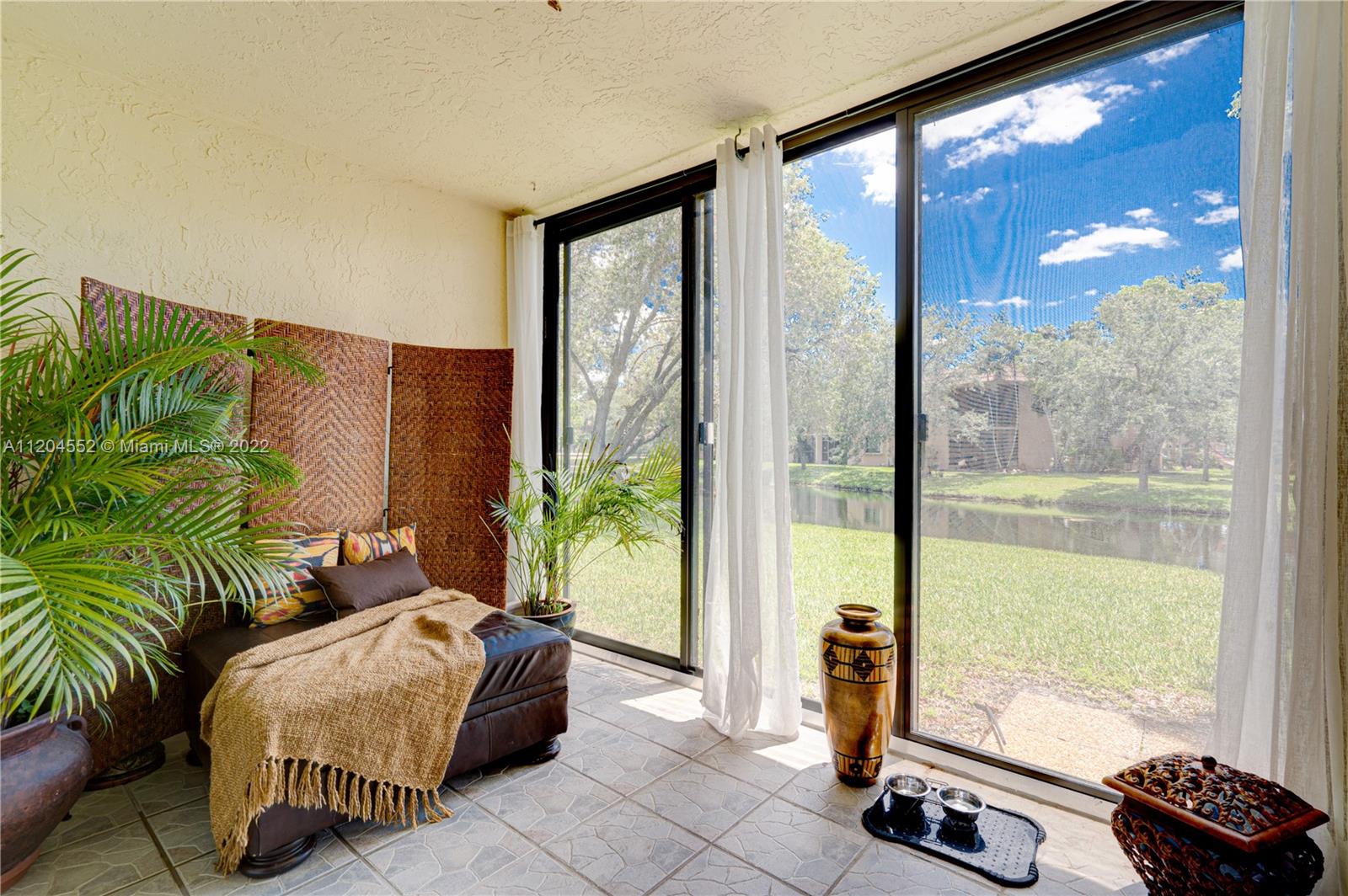 RACQUET CLUB VILLAGE APTS - Residential