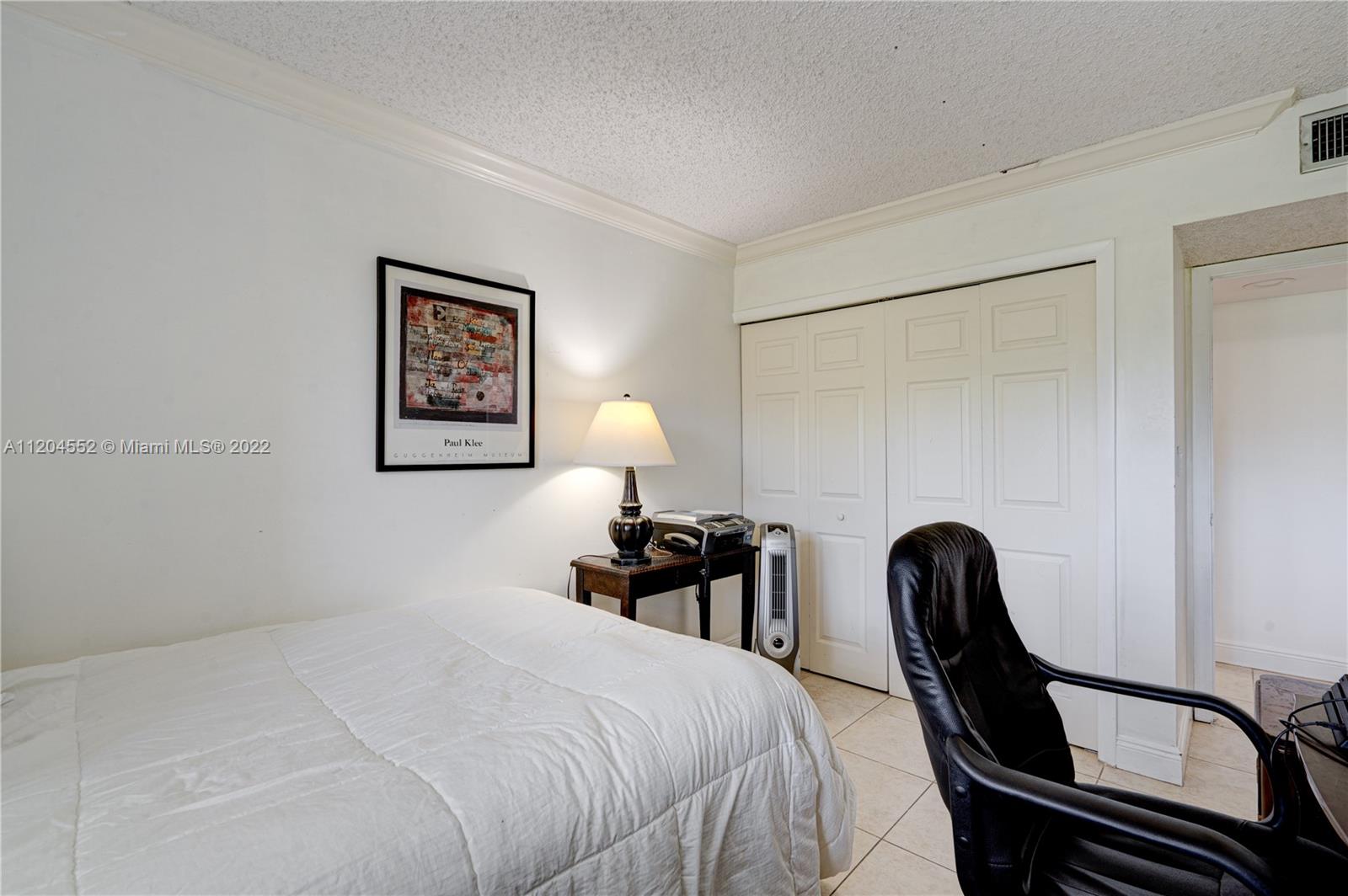 RACQUET CLUB VILLAGE APTS - Residential