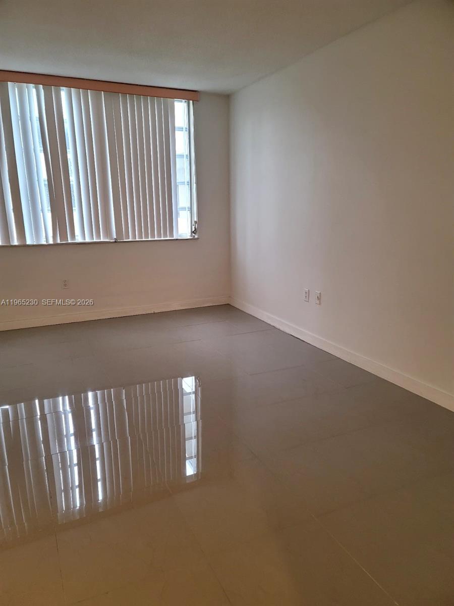 JADE WINDS GROUP BAMBOO G - Residential