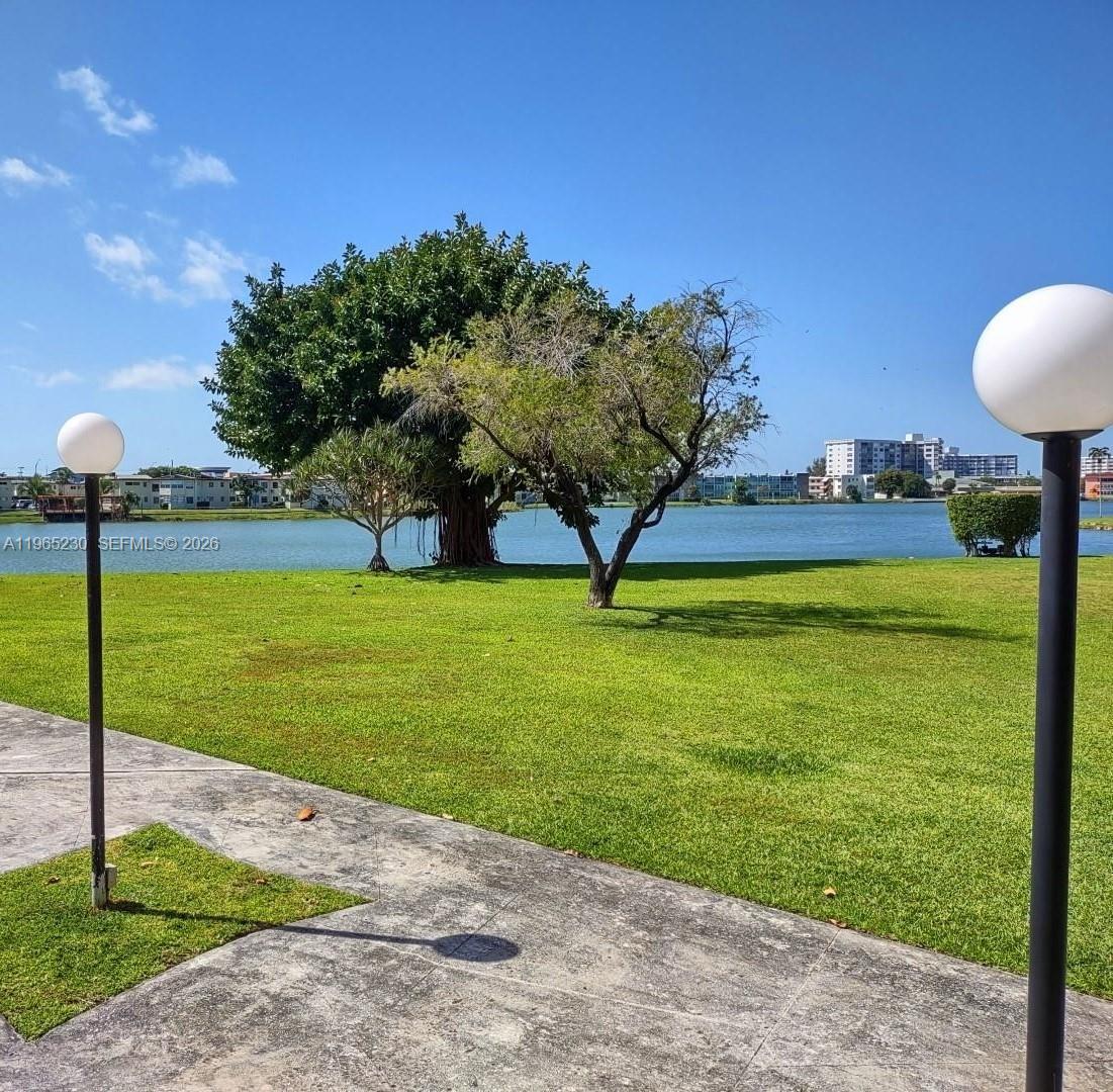 JADE WINDS GROUP BAMBOO G - Residential