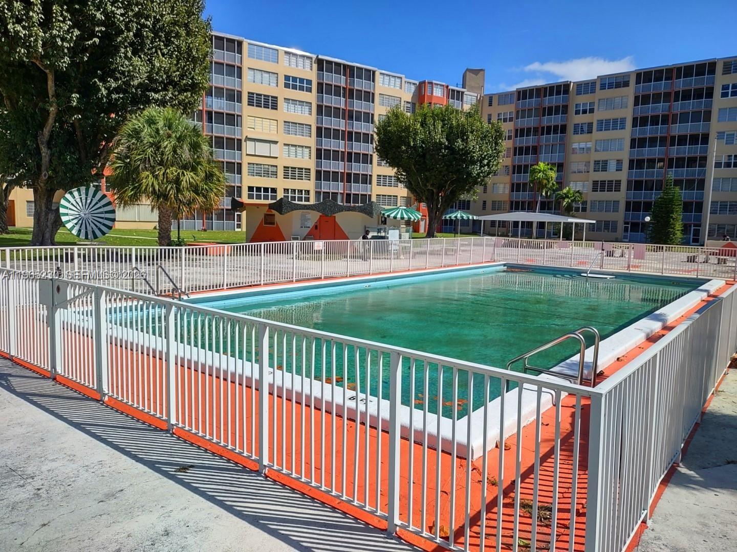 JADE WINDS GROUP BAMBOO G - Residential