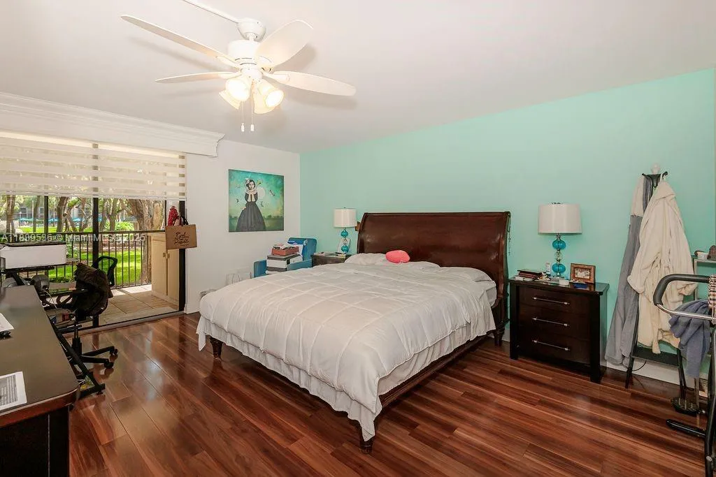 Hollywood, Florida 33021, United States, 2 Bedrooms Bedrooms, ,2 BathroomsBathrooms,Residential,Active,171164