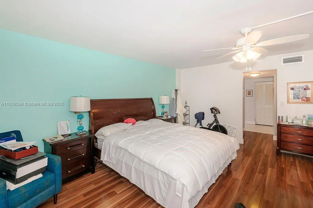 Hollywood, Florida 33021, United States, 2 Bedrooms Bedrooms, ,2 BathroomsBathrooms,Residential,Active,171164