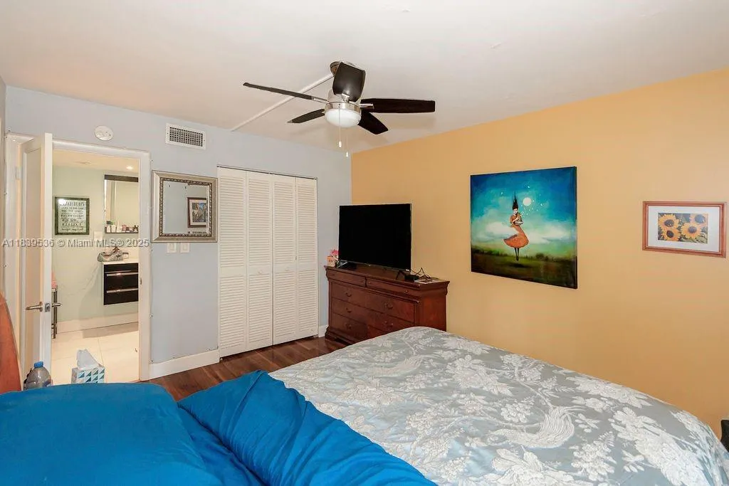 Hollywood, Florida 33021, United States, 2 Bedrooms Bedrooms, ,2 BathroomsBathrooms,Residential,Active,171164