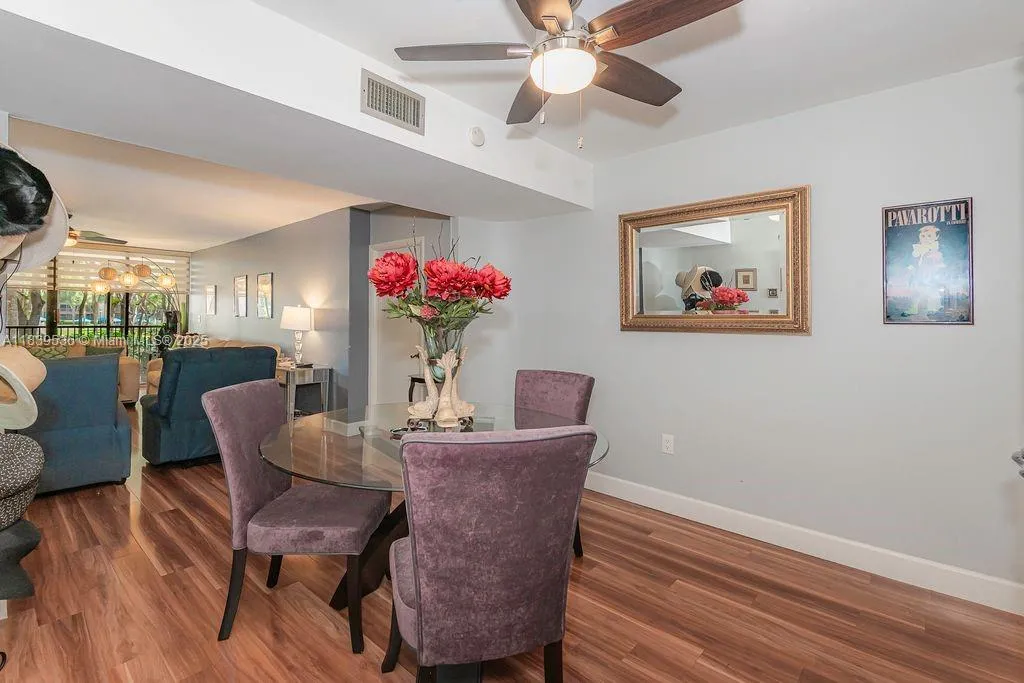 Hollywood, Florida 33021, United States, 2 Bedrooms Bedrooms, ,2 BathroomsBathrooms,Residential,Active,171164