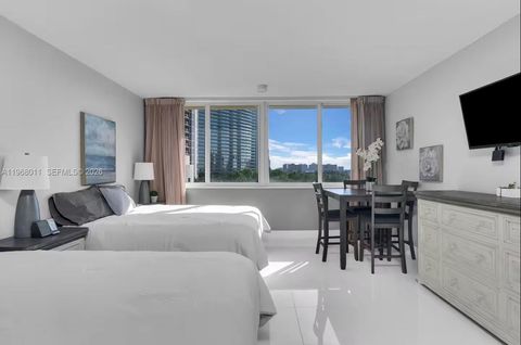 View photos, virtual tours, details... 19201 Collins Ave 440 Sunny Isles Beach FL 33160