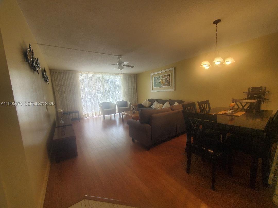 319 NE 14th Ave 207