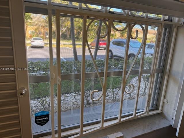 MEADOWBROOK LAKES CONDO - Residential