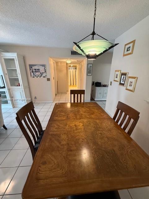 MEADOWBROOK LAKES CONDO - Residential