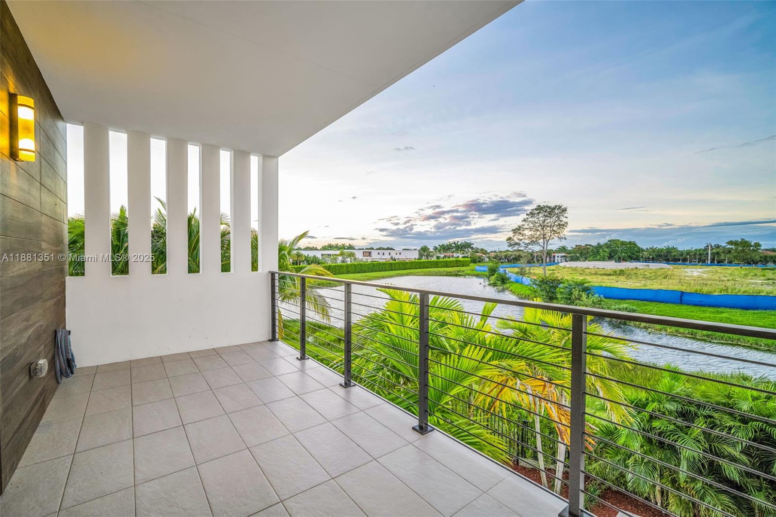 WESTON ESTATES - Residential