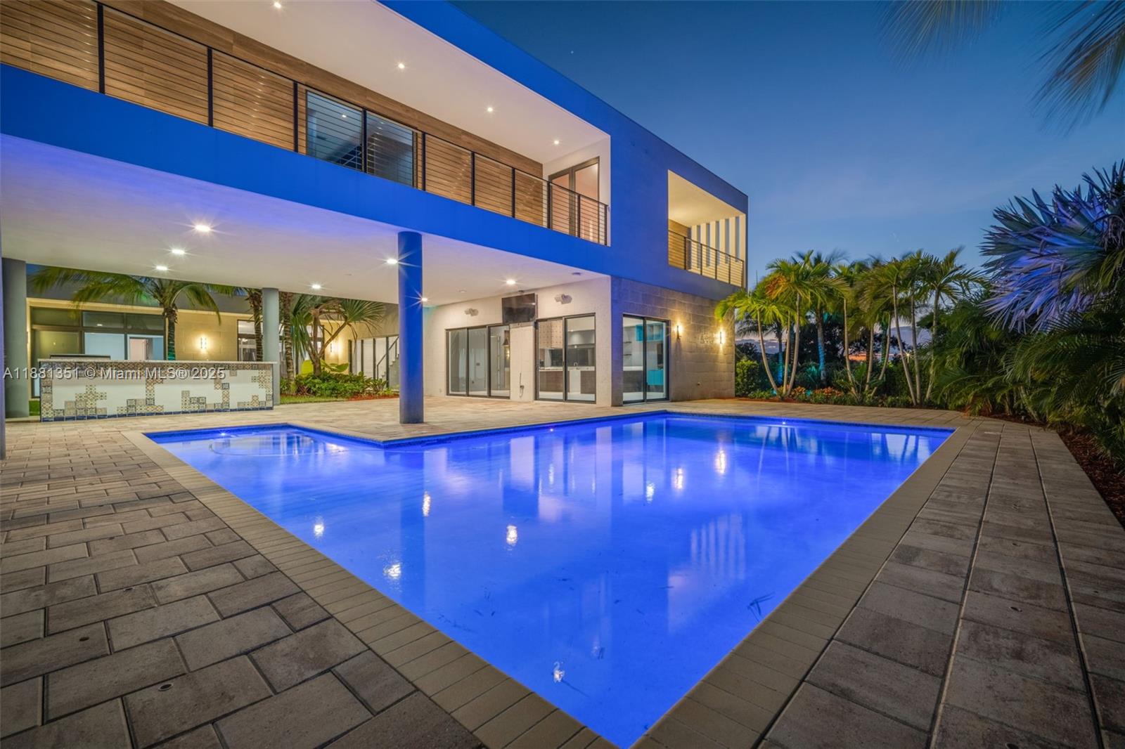 WESTON ESTATES - Residential