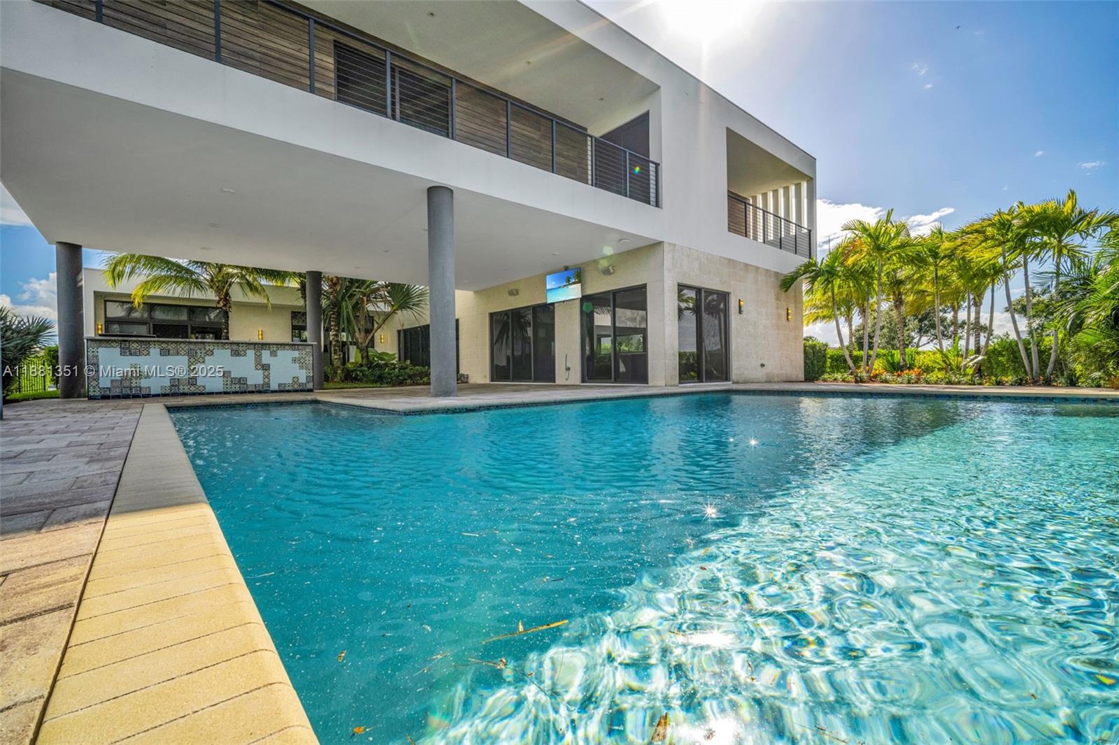 WESTON ESTATES - Residential