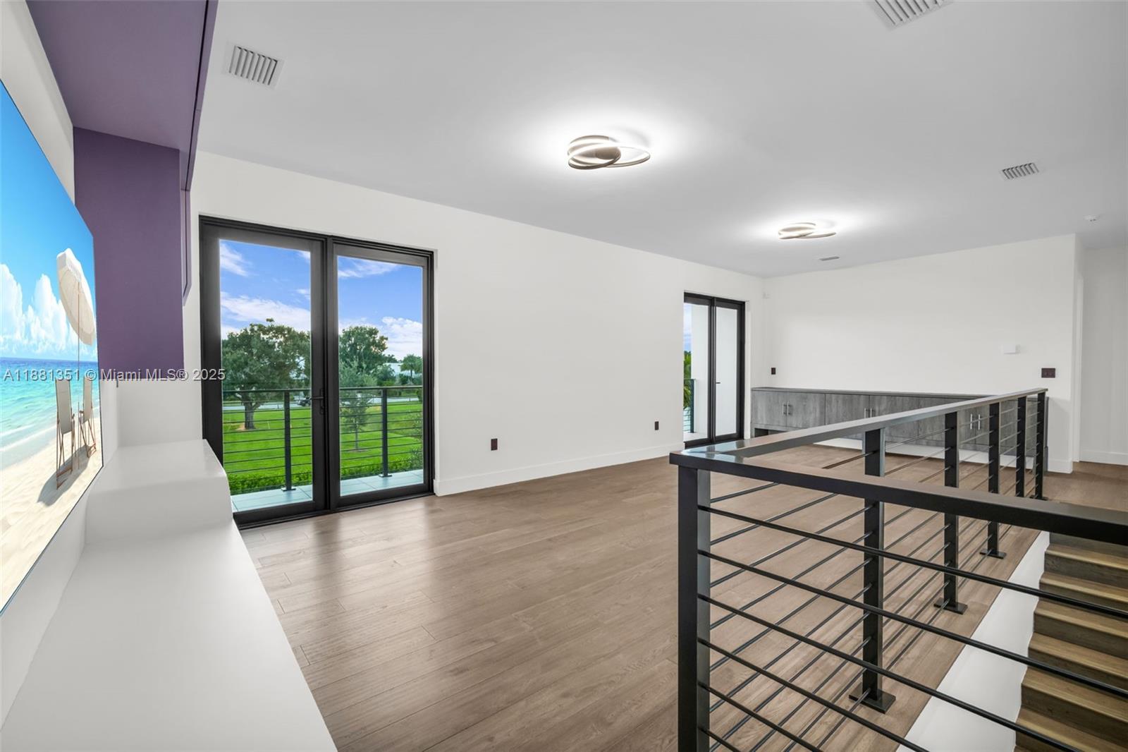 WESTON ESTATES - Residential