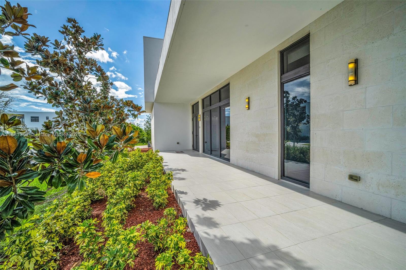 WESTON ESTATES - Residential