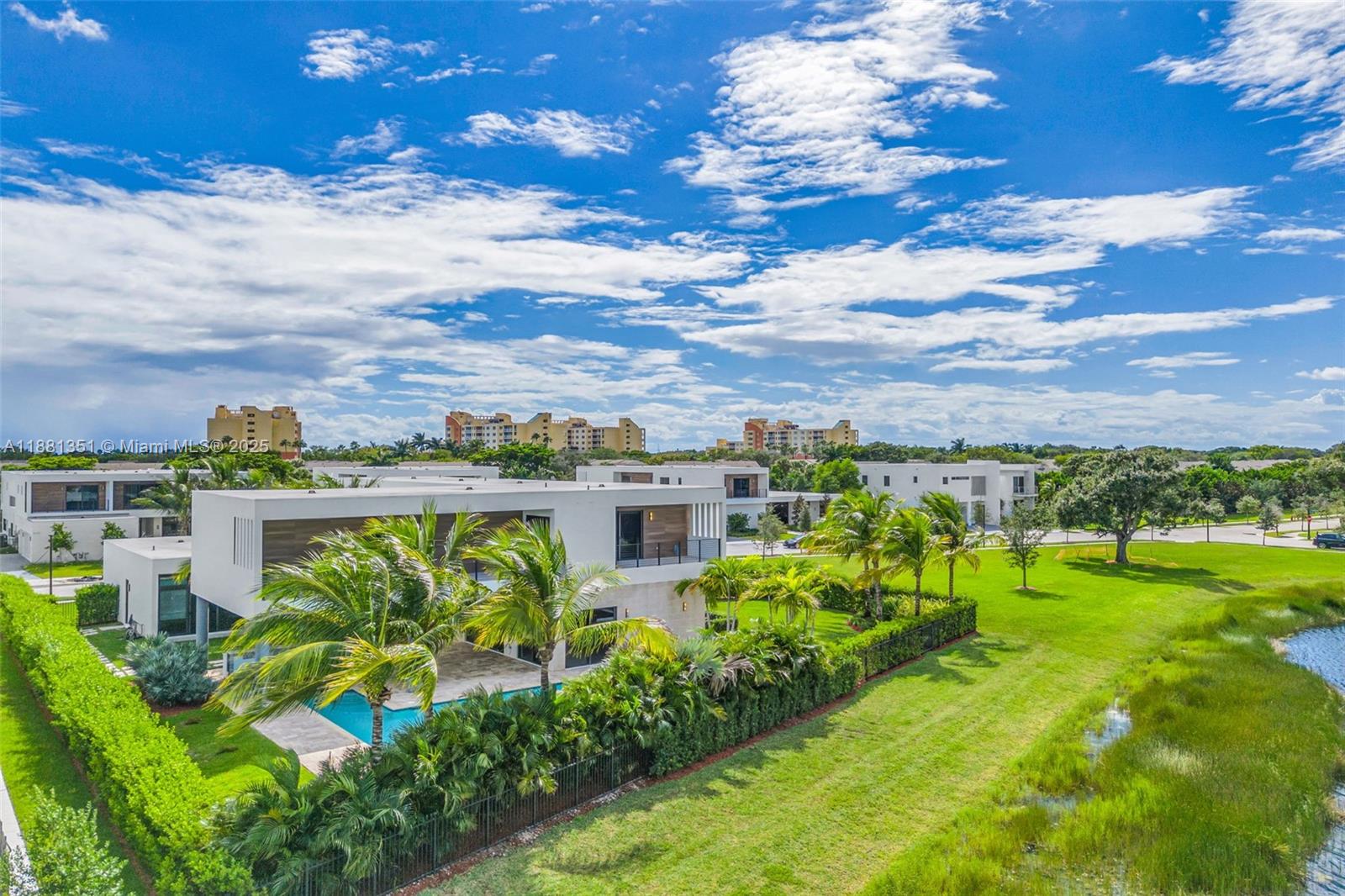 WESTON ESTATES - Residential