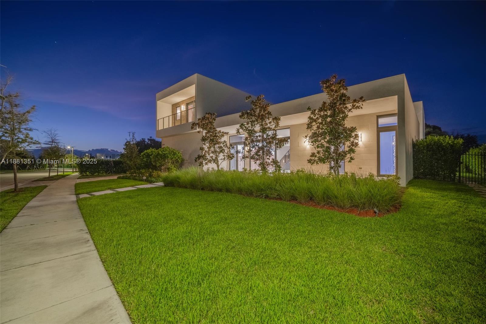 WESTON ESTATES - Residential