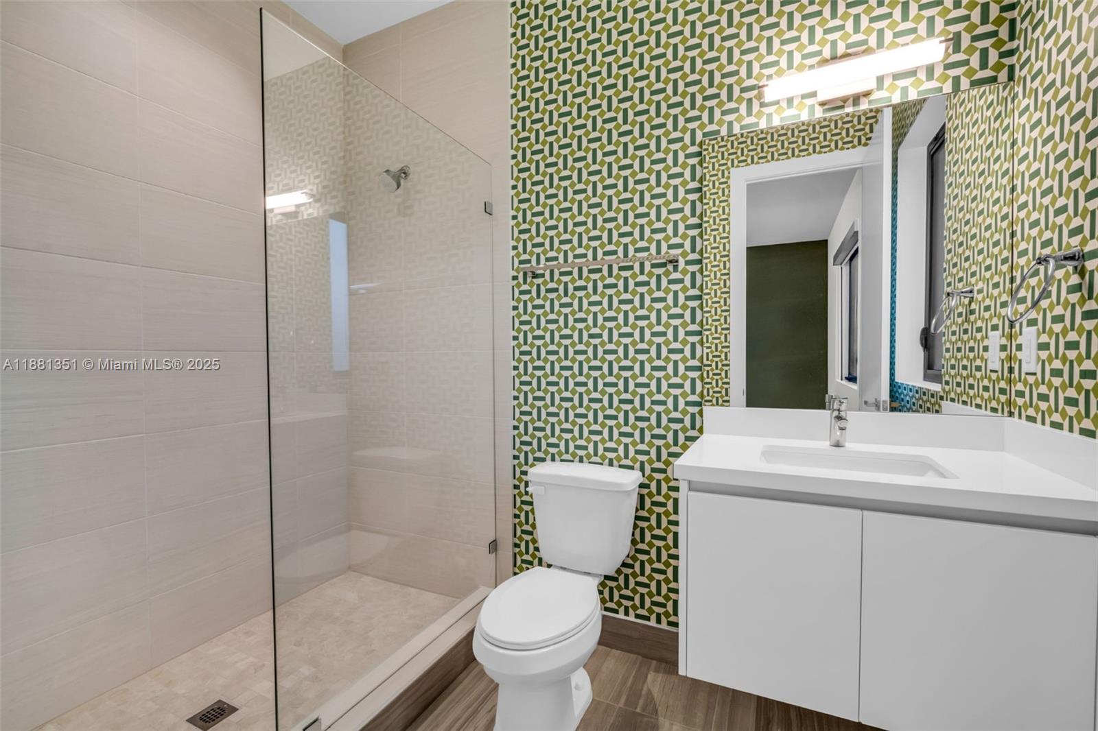 WESTON ESTATES - Residential