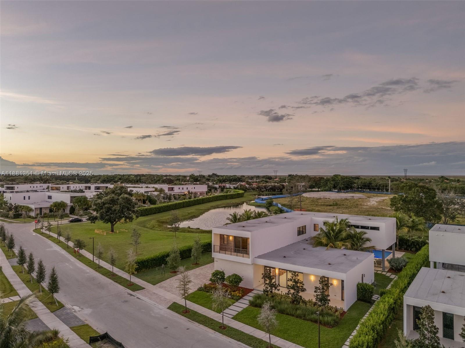 WESTON ESTATES - Residential