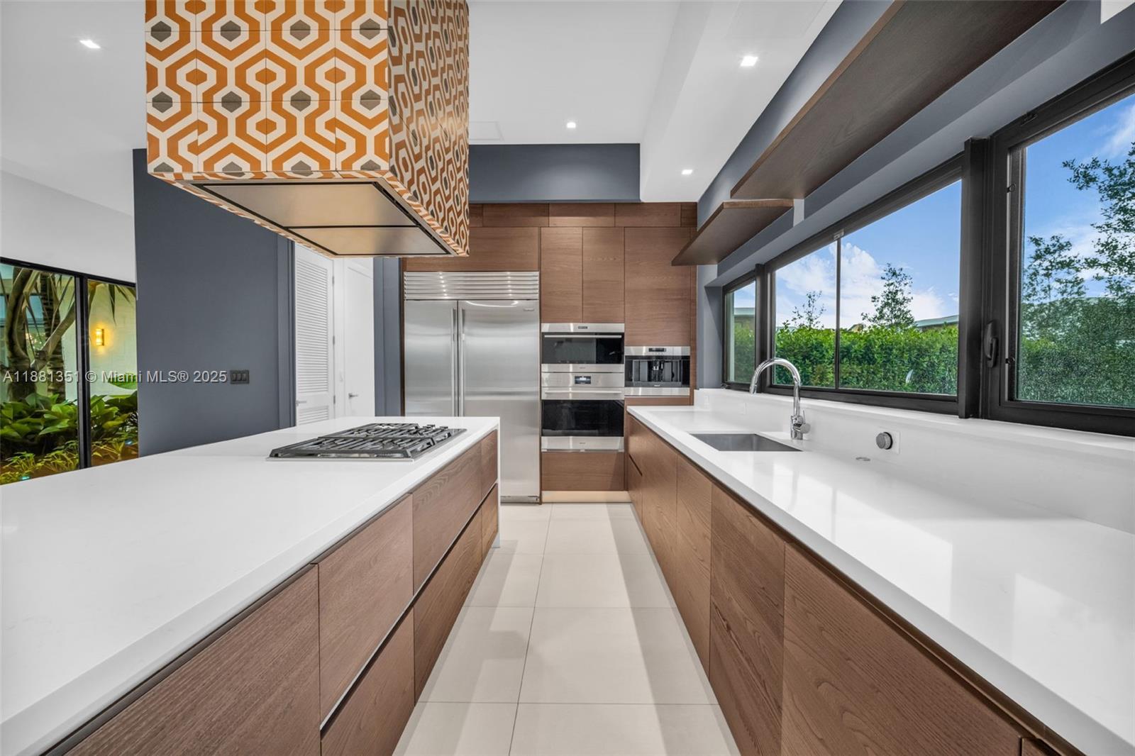 WESTON ESTATES - Residential
